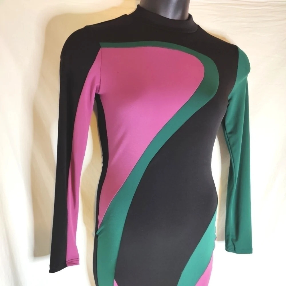 FASHION Nova Bodycon Swoosh Dress NWT ๐ - Picture 3 of 14
